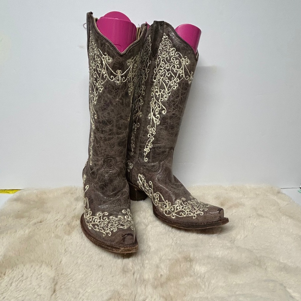 Corral VTG Brown Distressed Leather Floral Embroidered Snip Toe Western Boots 5W